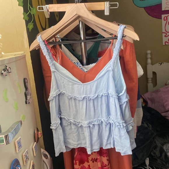 Blue tank top - Picture 3 of 3